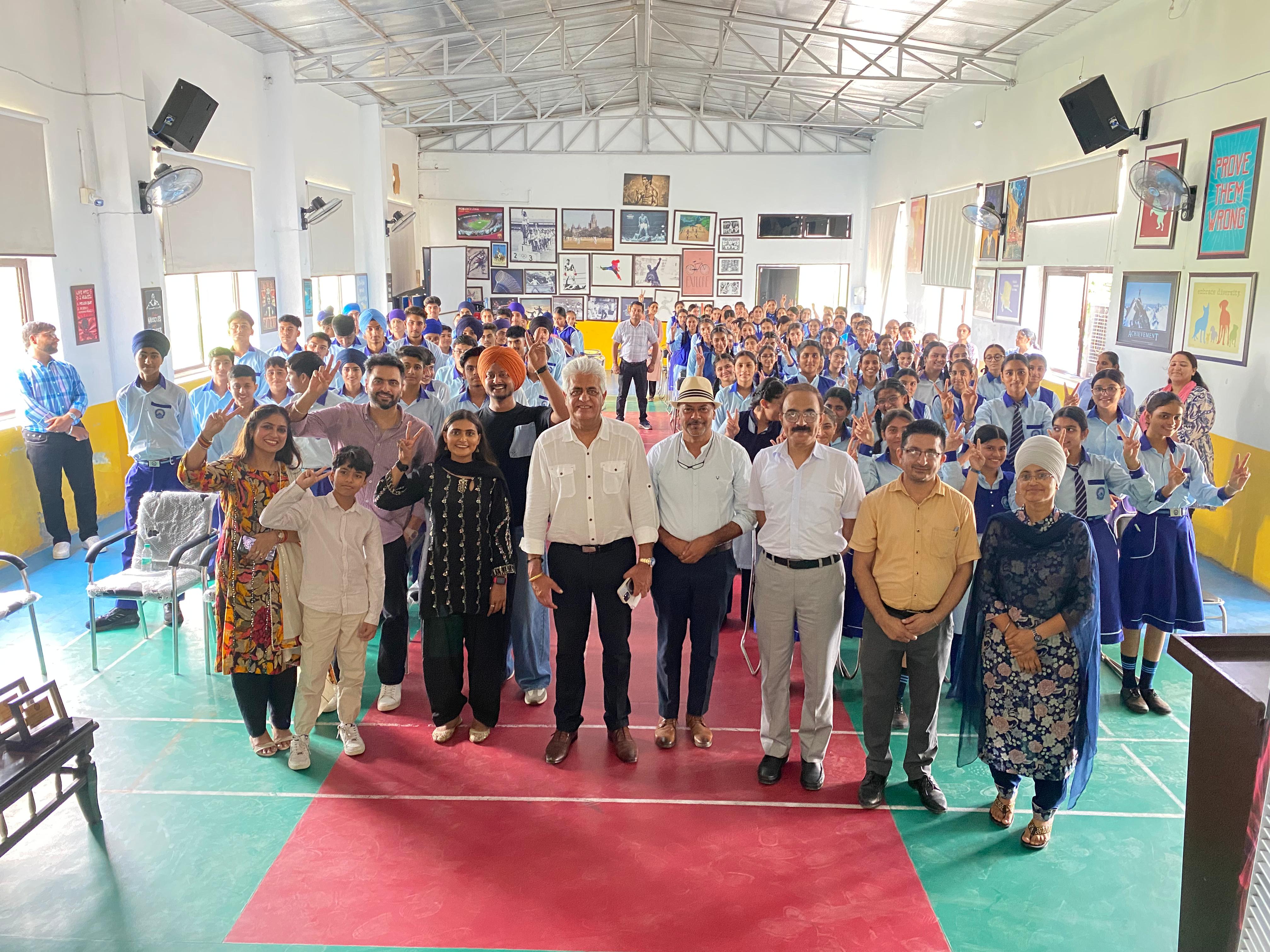 The star cast of the film “Meri Pyari Dadi” visited Shiv Chand Public High School Skohpur, the chief guest was Sukhi Bath Ji from Canada
